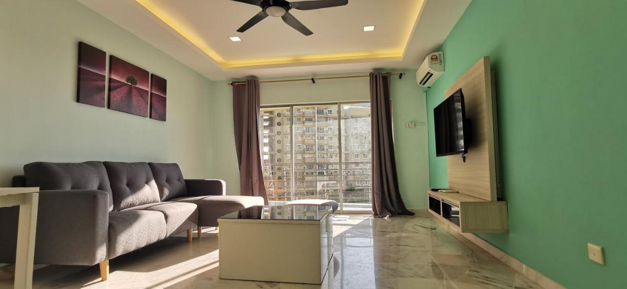 Bayview - Premium Unit * Port Dickson